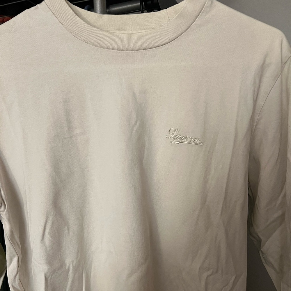 Supreme longsleeve in cream/off-white